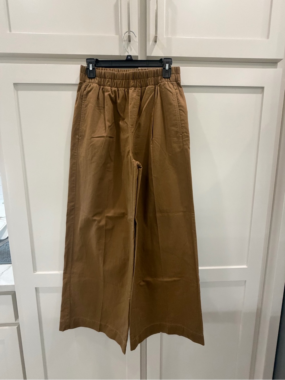 LOFT Women’s Wide-Leg Elastic Waist Chinos in Camel Brown